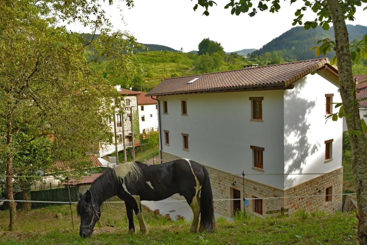 Albergue Usandi Auto Check-In Ziortza-Bolibar 외부 사진